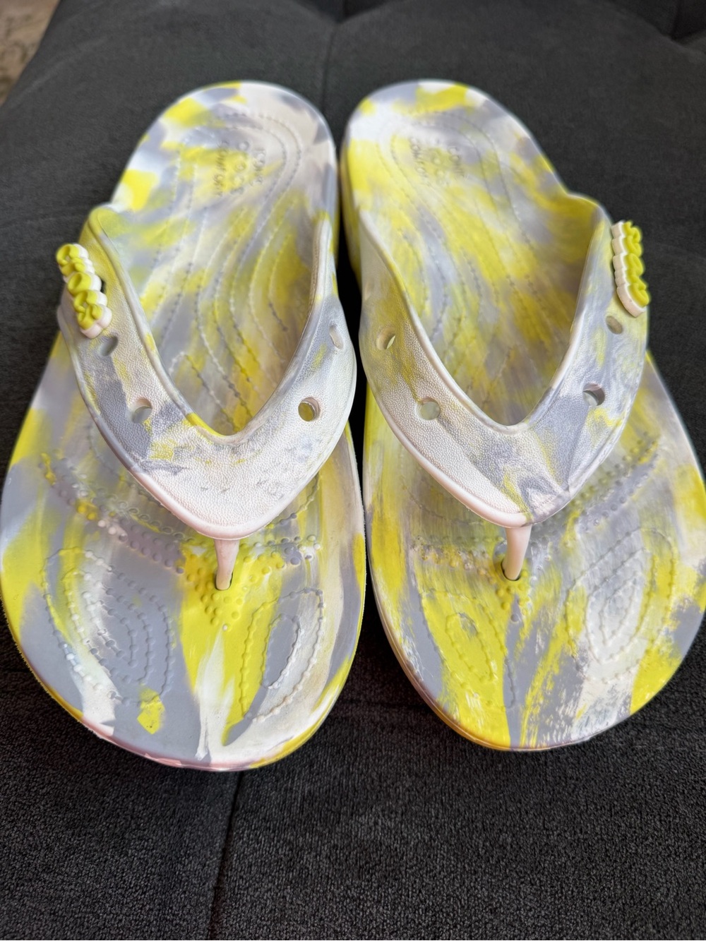 CROCS Yellow and Gray Tie-Dye Flip Flops